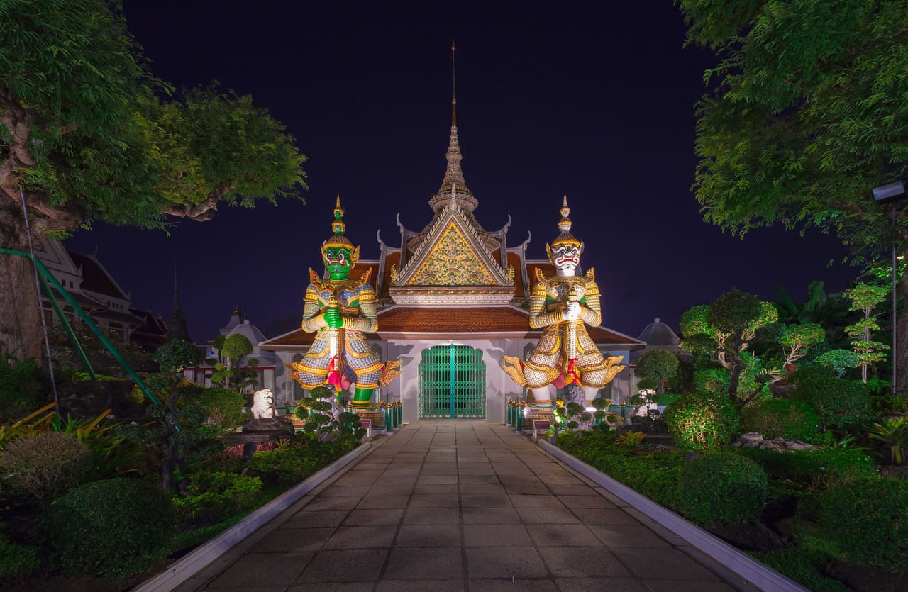 Wat Arun, entrance 2