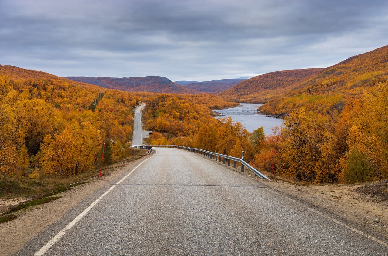 National road 970 and river Teno near Gistugurra, Utsjoki, Lapland, Finland, 2021 September