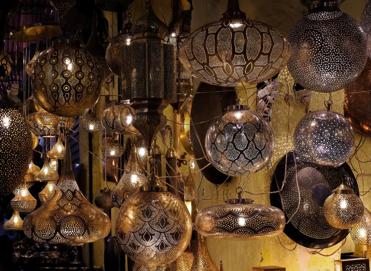 Oriental hanging lanterns. Souk Haddadine, Marrakech Medina (سوق الحدادين مراكش)