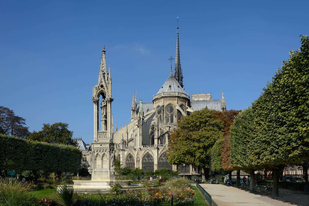Paris Notre-Dame East View 02