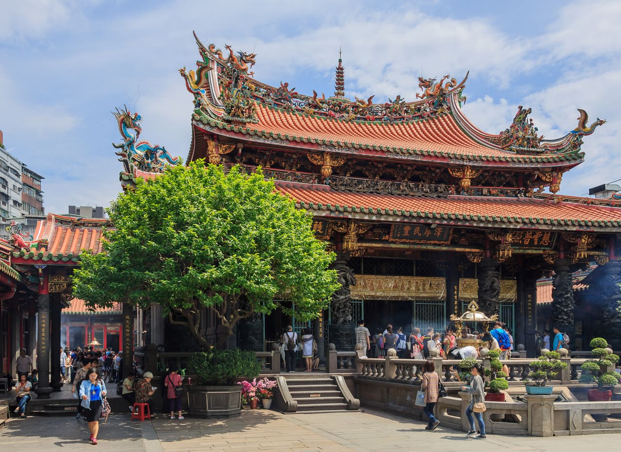 Taipei Taiwan Mengjia-Longshan-Temple-00