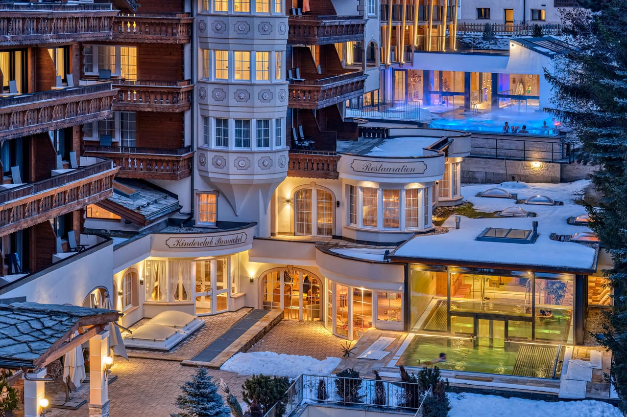 CH.VS.Zermatt Hotel-Wellnessresort-La-Ginabelle 4747 3x2-R 11K